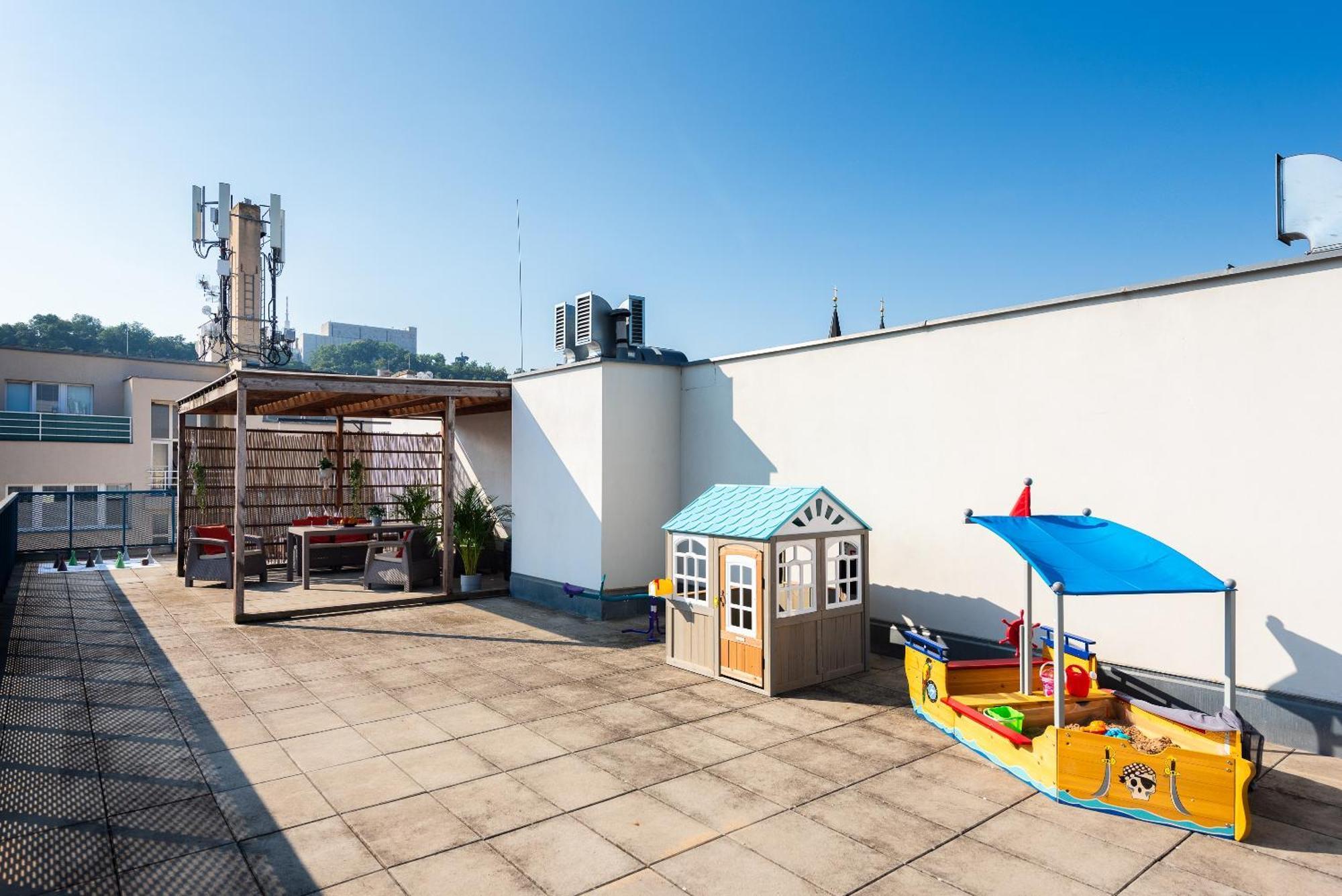 Apartments With Large Balcony, Parking Praga Exterior foto