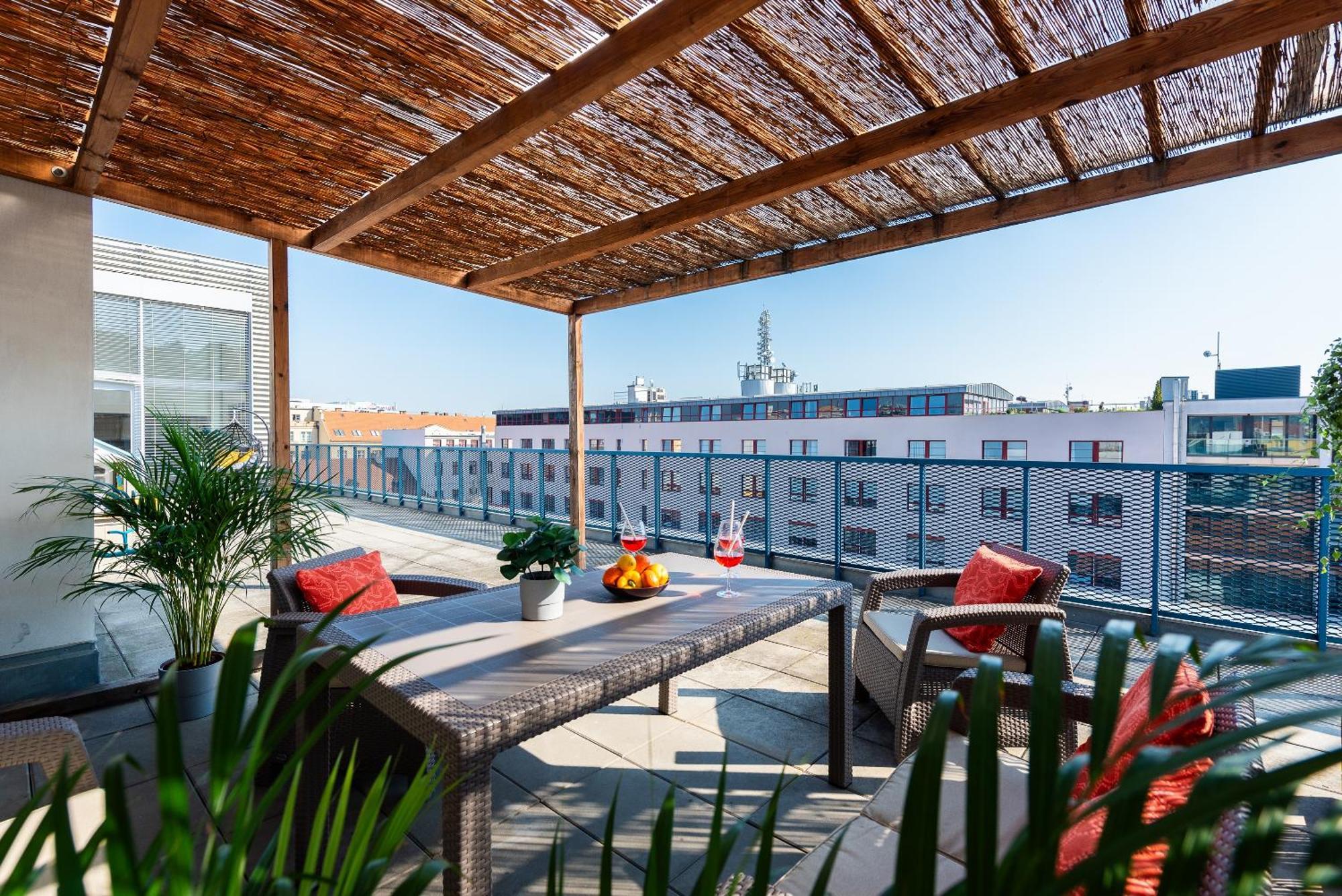 Apartments With Large Balcony, Parking Praga Exterior foto