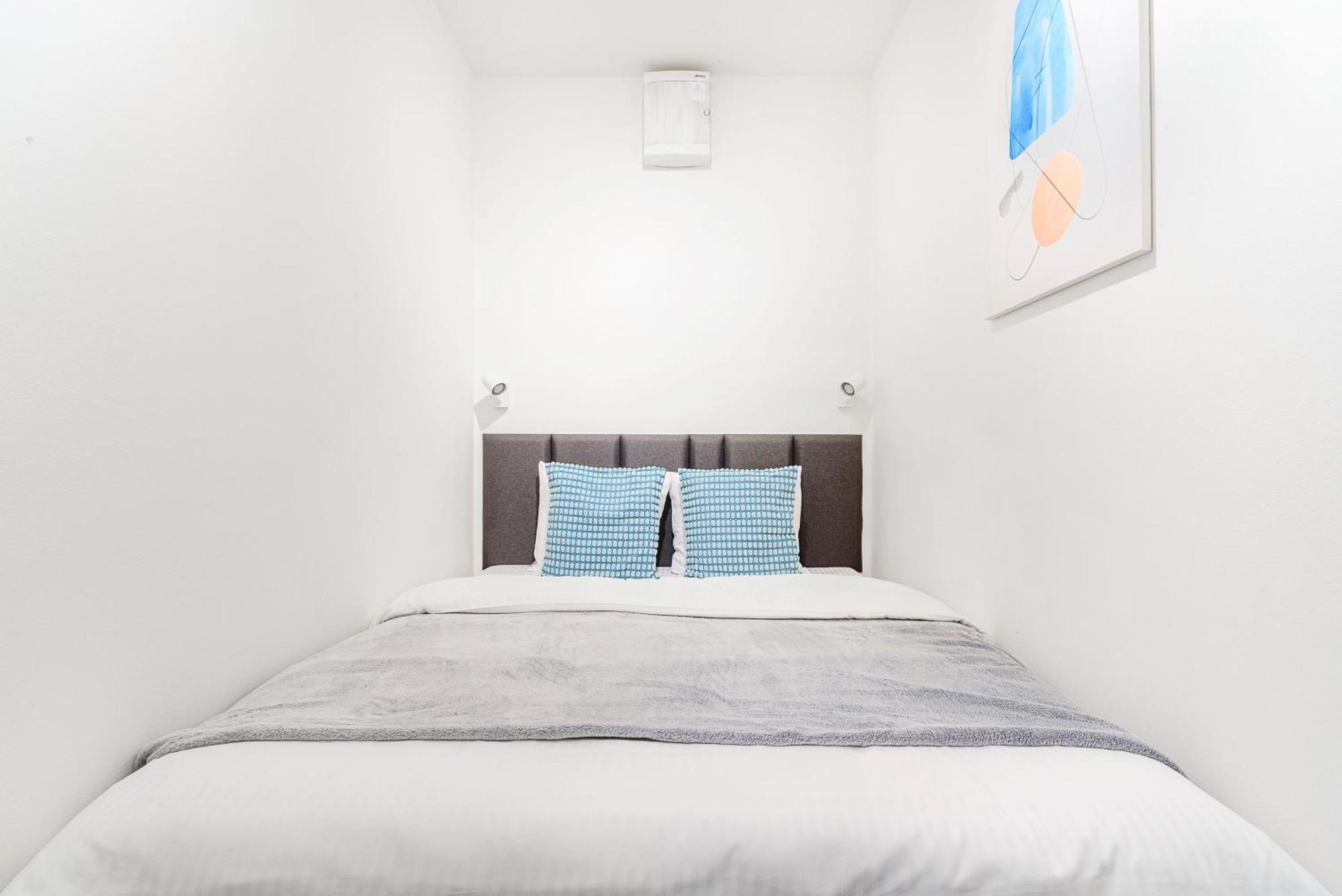 Apartments With Large Balcony, Parking Praga Exterior foto